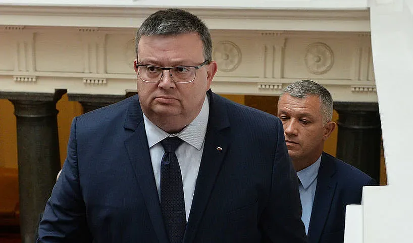 Цацаров разпореди проверка на ДОСТ