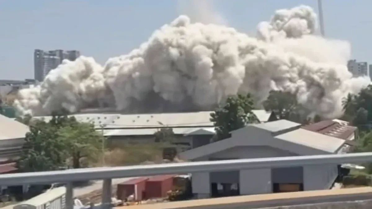 Невиждано земетресение разтърси Азия. Земята се разцепи