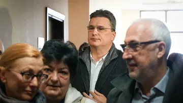 Пак слушат Бисер Лазов по фалита на КТБ