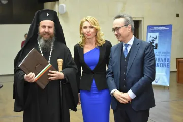 Наградиха достойни магистрати и полицаи