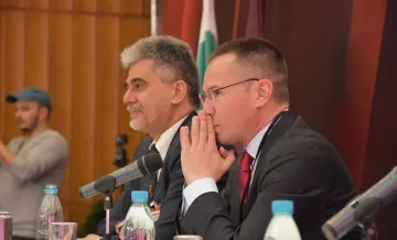Джамбазки: Или всички заедно, или поотделно