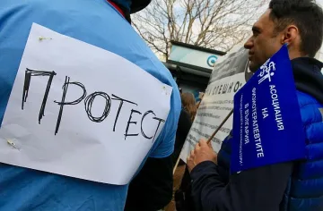 Медицински сестри отново излизат на протест
