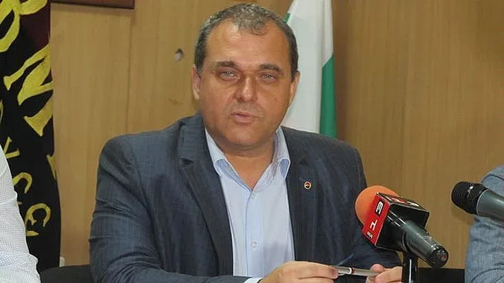 ВМРО натиска за забрана на чужди верски дарения