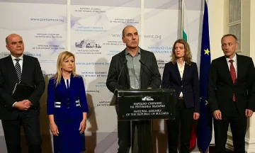 ГЕРБ: Няма забавачка или училище, няма помощи