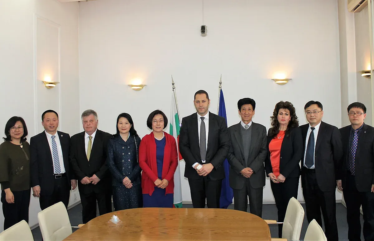 Китайци искат да внасят българско олио