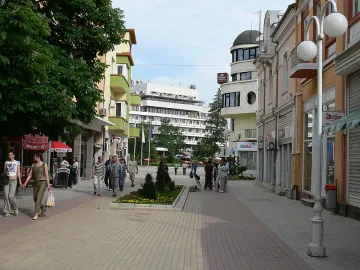 Ученици подготвят нова визия за уличните табели в Казанлък