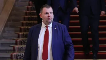 Пеевски: Министърът на отбраната незабавно да освободи борда на "ТЕРЕМ" за некадърност