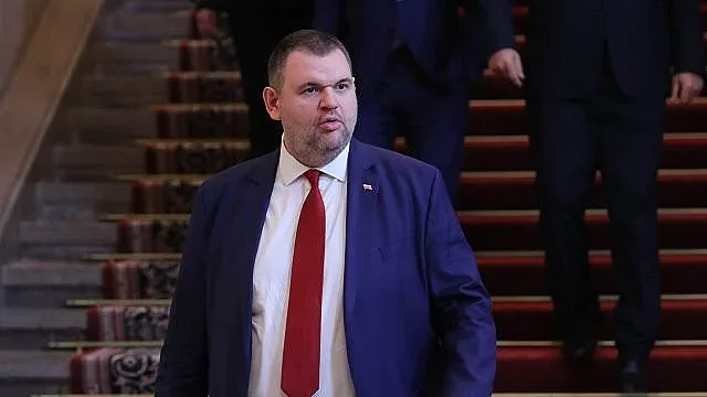 Пеевски: Министърът на отбраната незабавно да освободи борда на "ТЕРЕМ" за некадърност