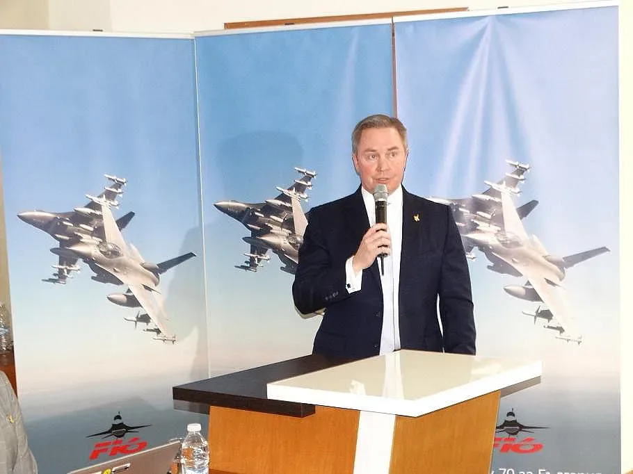 Доставят ни F-16 Block 70 през 2023 г.