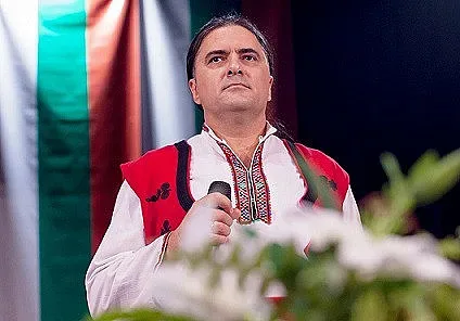 Димитър Аргиров пее за юбилей