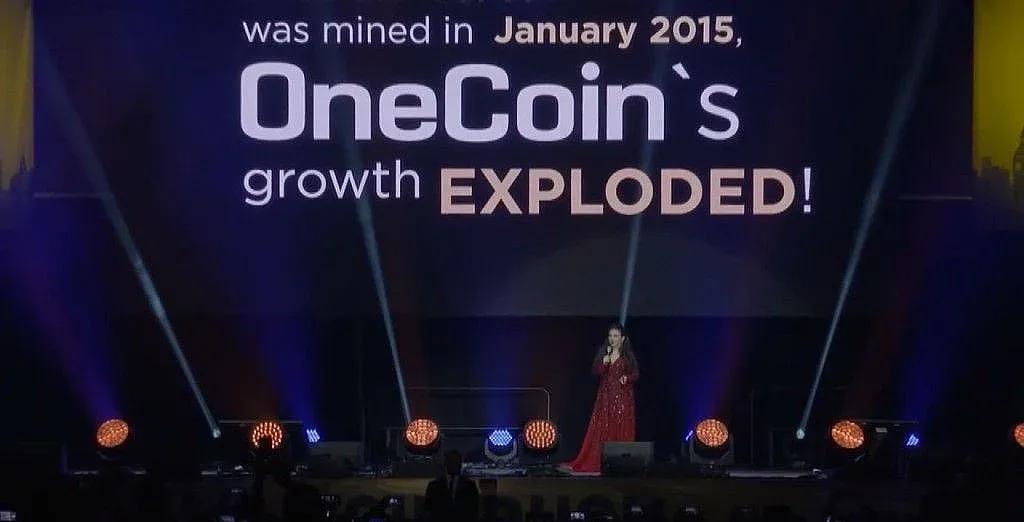 Познати и приятели „връзвали“ жертви за OneCoin