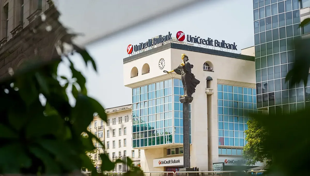 Global Finance: Клиентите на УниКредит Булбанк използват най-доброто мобилно приложение