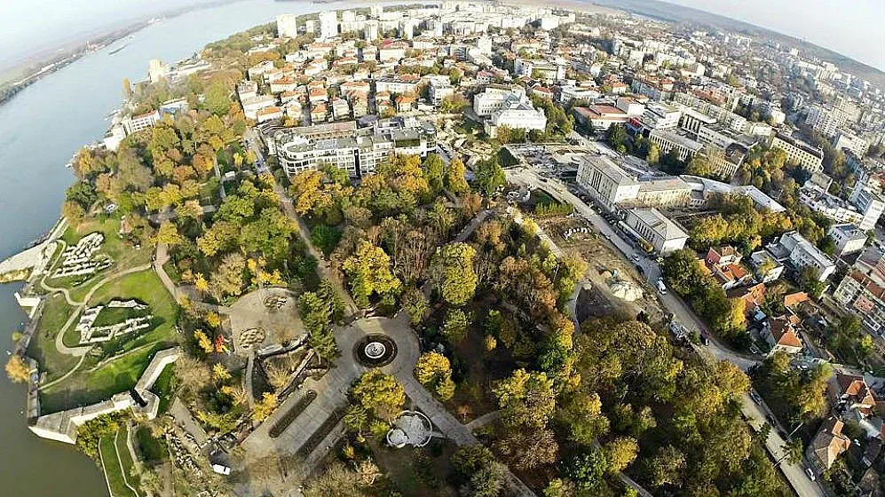 Силистра чупи трети ден поред рекорди за топло