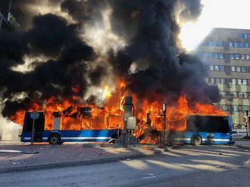 Взривен автобус в центъра на Стокхолм