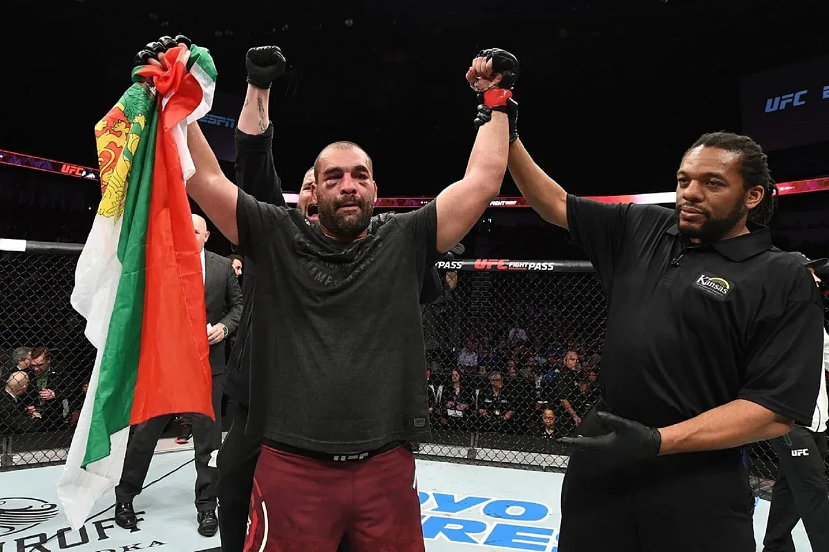 Багата с първа победа в UFC