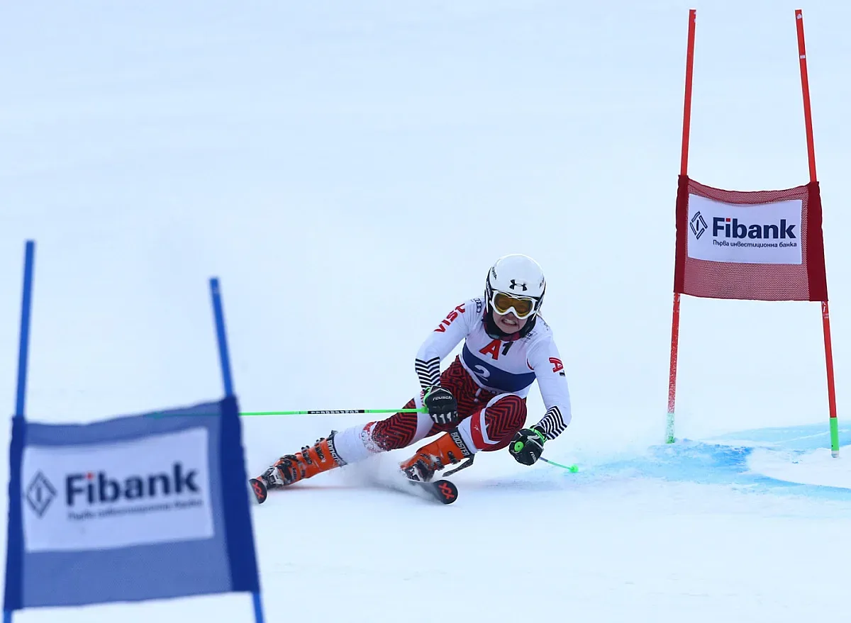 "Юлен" с 4 победи на ски за купа "Пиба"