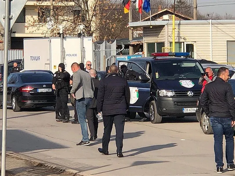 Съд решава мерките на арестуваните в Орландовци