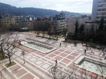 Кметът Камбитов открива обновения площад „Георги Измирлиев"