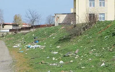 Започна пролетното почистване в община Момчилград