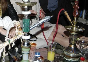 Забраната на наргилетата: ГЕРБ срещу "вредните привички"