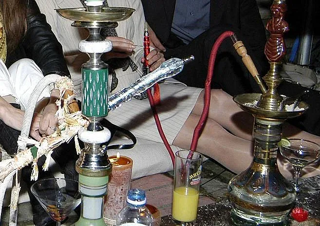 Забраната на наргилетата: ГЕРБ срещу "вредните привички"