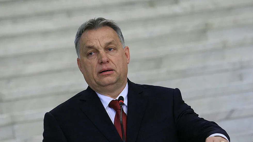 ЕНП иска да изключи Орбан