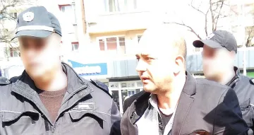 Девора пребита за 2000 евро