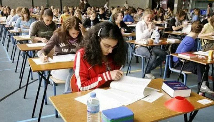 От днес се подават заявления за матури