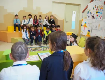 Рапърът Енчев сътвори бодират с прическата на сина си