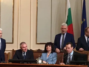 Марешки: Трети страни да не рушат добрите връзки с Русия