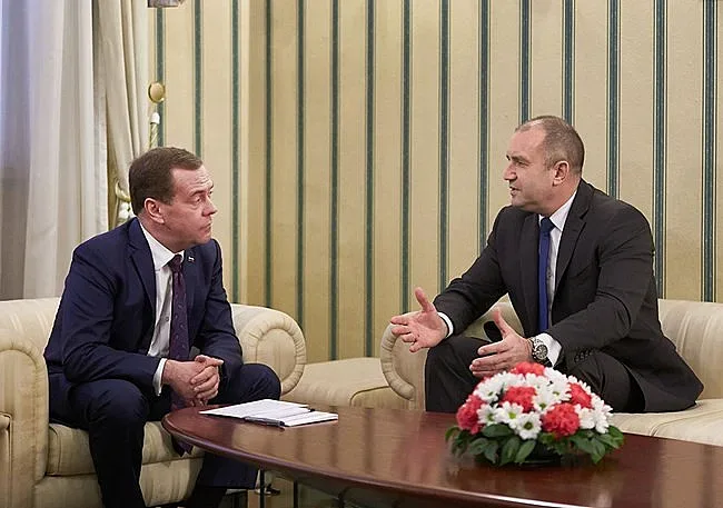 Радев: ЕС печели от диалога на Москва и София