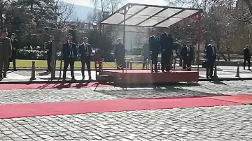 Борисов и четирима министри посрещнаха Медведев