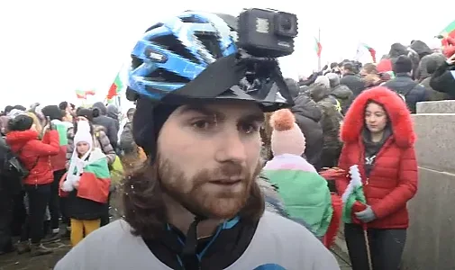 Българин върти педали 2 000 км за прослава на 3 март