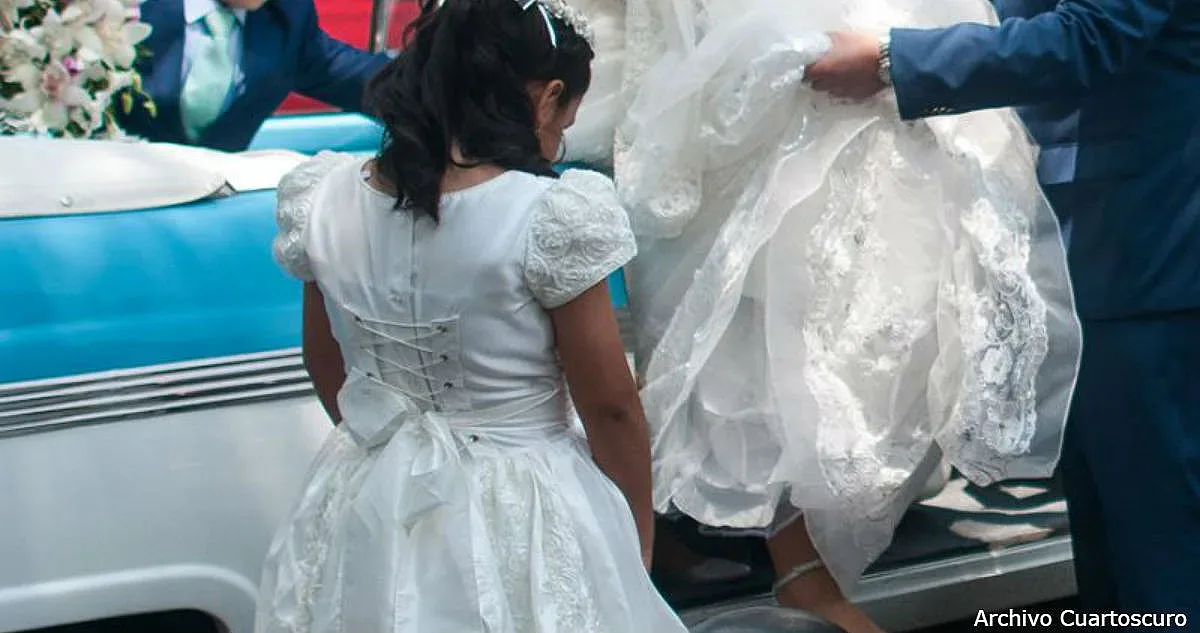 Мексико забранява детските сватби