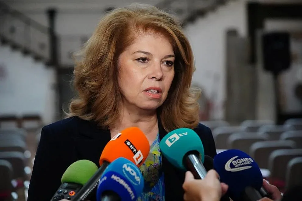 Йотова: Отваря се голяма палитра от въпроси, свързани с Конституция
