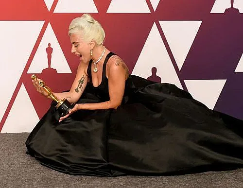 Лейди Гага бясна на Инстаграм