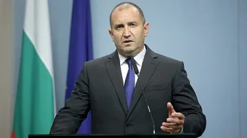 Радев размести власт и опозиция