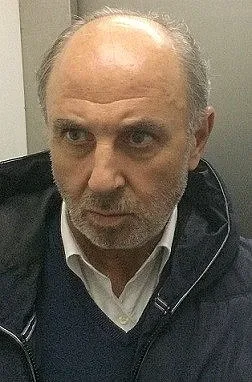 Урумов: Творците да стоят по-далеч от властта – иначе намирисва