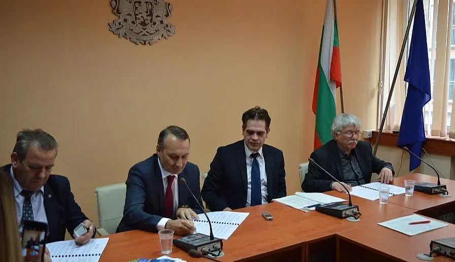 Подписаха колективен трудов договор в металургията