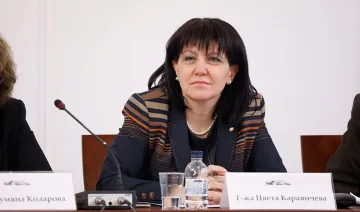 Караянчева: Нинова, без медийни изяви на мой гръб!