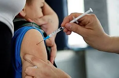 Смъртоносната игра  на антиваксърите