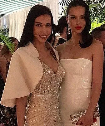 Адриана Лима се възхити от модел на София Борисова