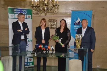 Йорданка Фандъкова отличи Евгения Раданова