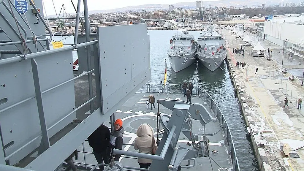 Бойни кораби на НАТО във Варна