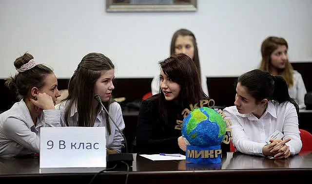 Изложение помага на младите да решат къде да учат