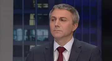 Карадайъ: Това управление е вредно!