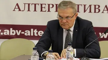 Румен Петков попари ПП-ДБ: Преиграха с Калин Стоянов