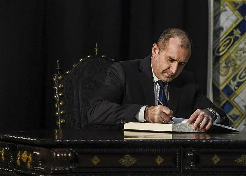 Президентът енигматичен за изборните промени