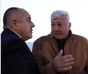 Борисов кацна в Пловдив, докладват му за влака