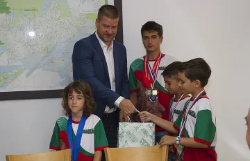Пътят за Световното по математика  минава през Стара Загора